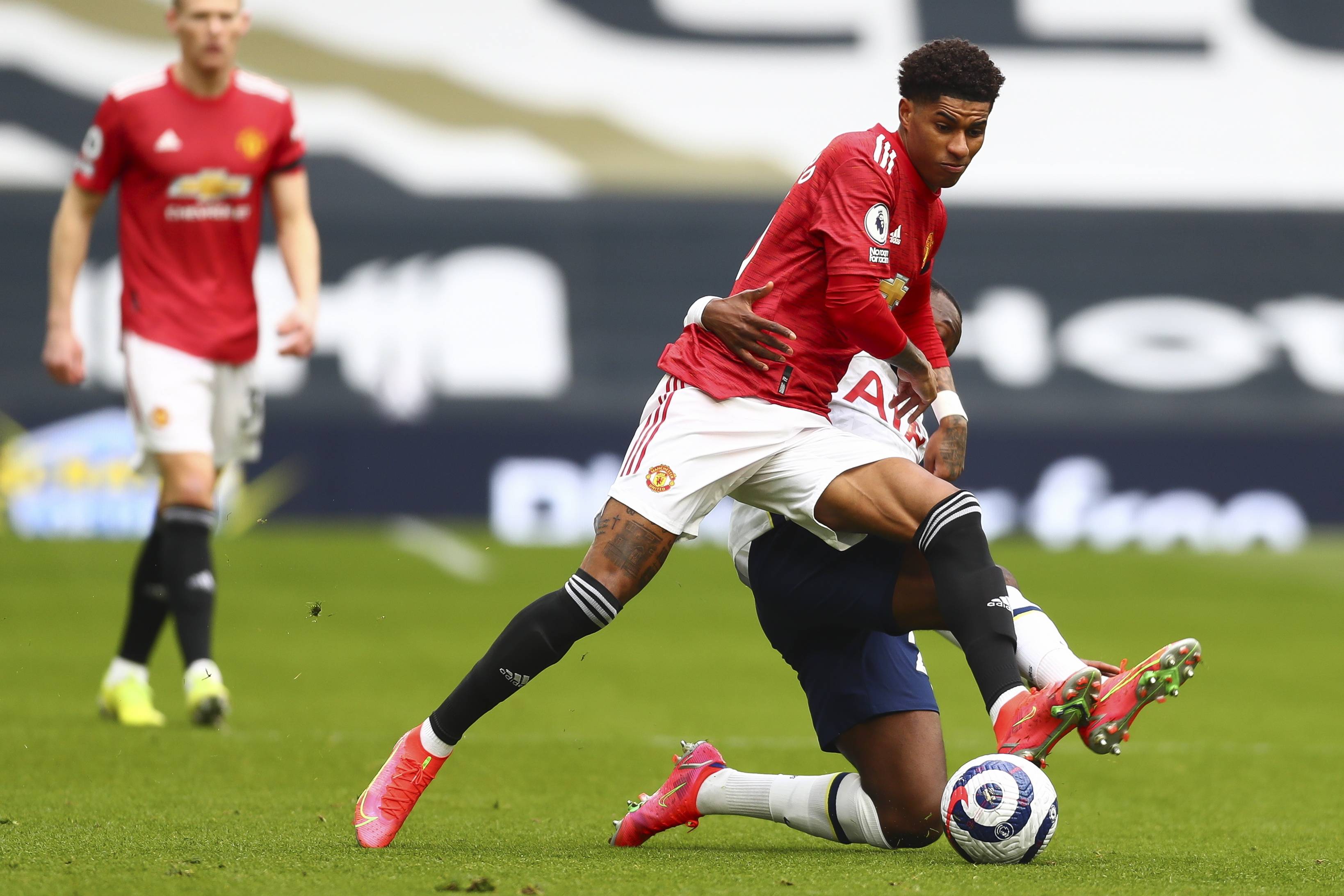 點以及背後 點以及背後